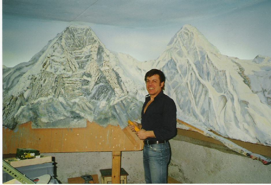 Zwischen Eiger und M&ouml;nch ist die Trasse der Jungfraubahn wieder eingebaut.